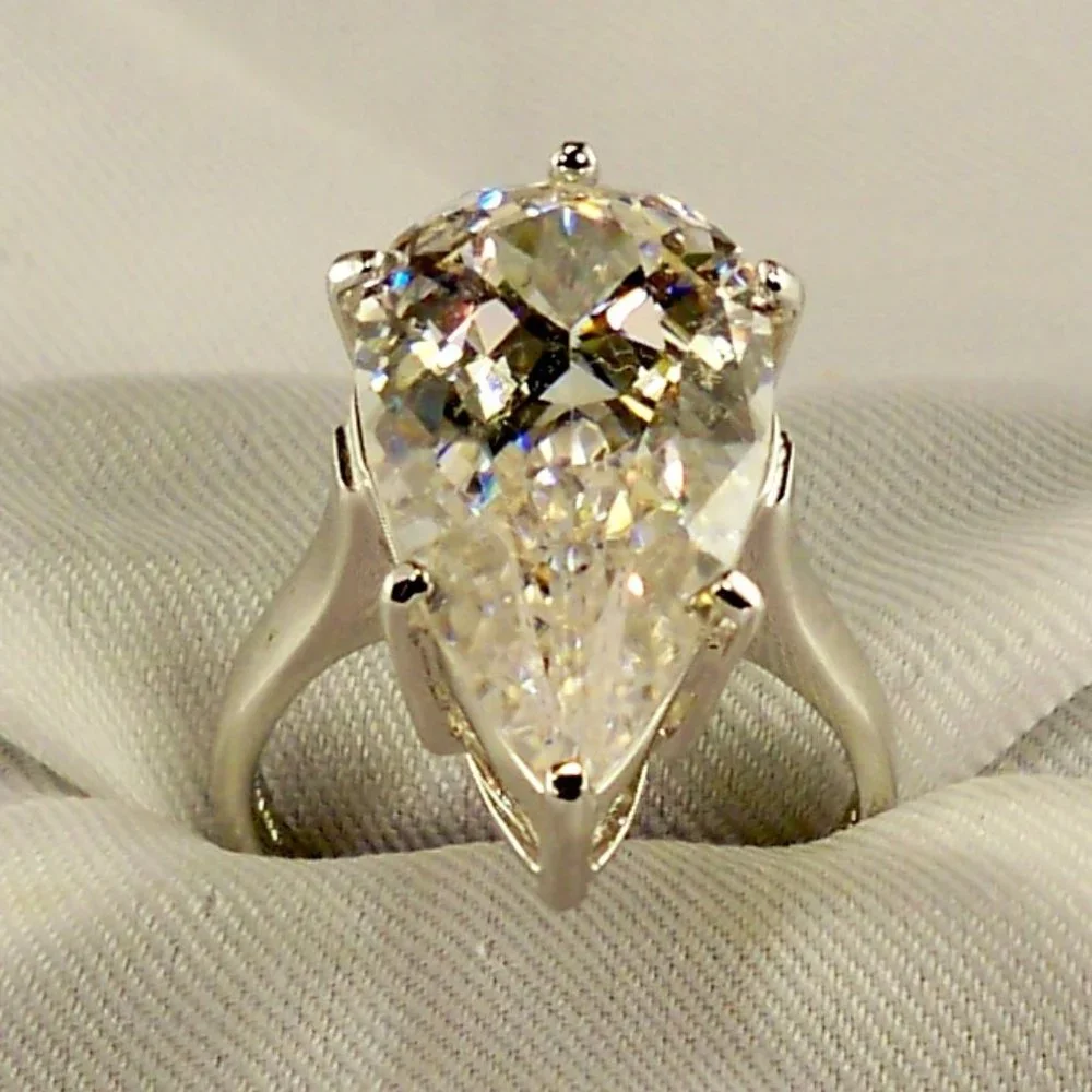 N/A teardrop cut